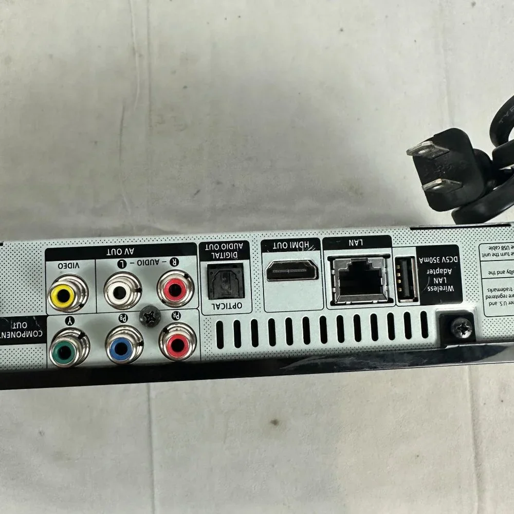 Samsung BD-D5500 Blu-Ray Disc Player HDMI 1080p Full HD DVD Parts Only